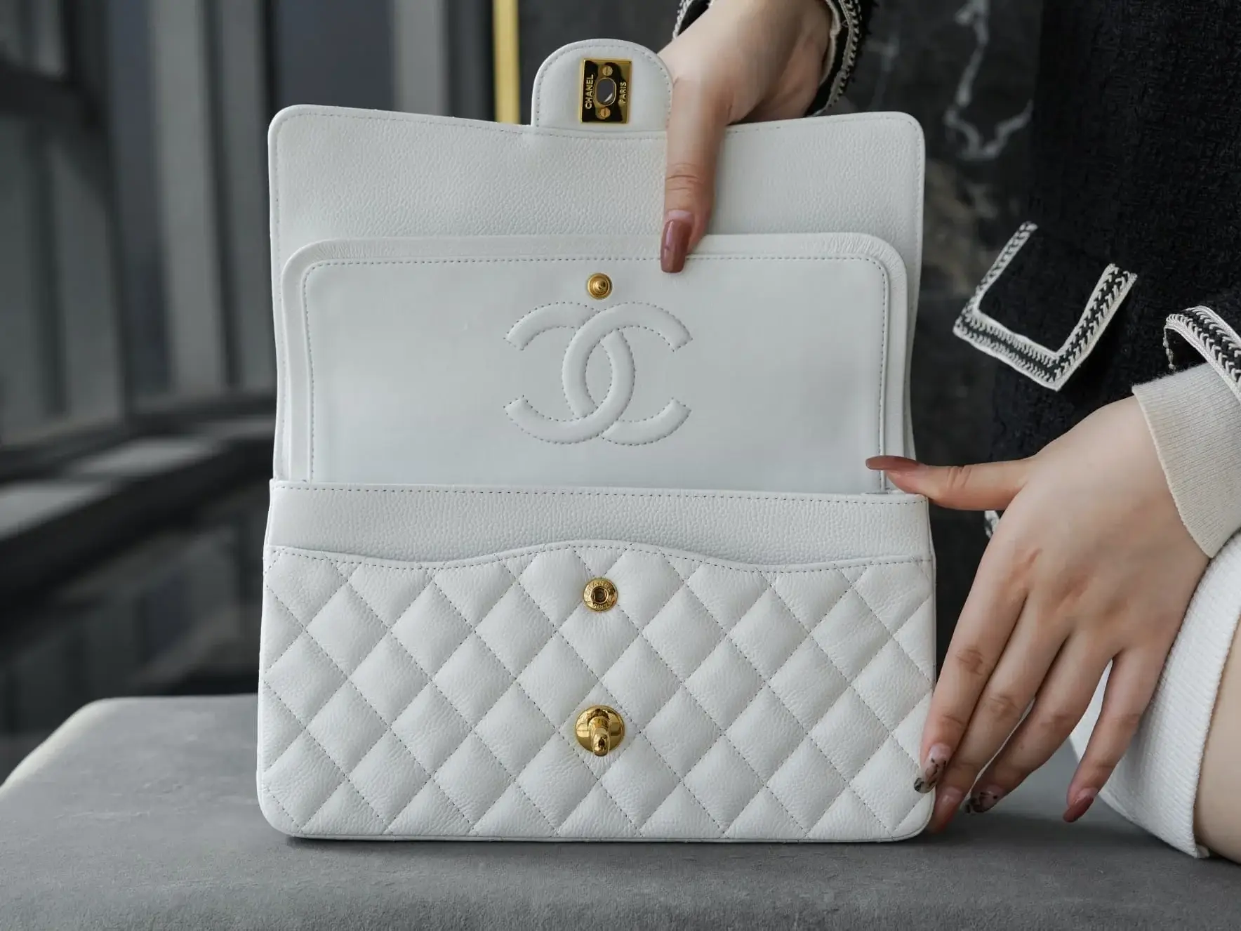 CC CF25 Classic flap bag Caviar leather - image 17