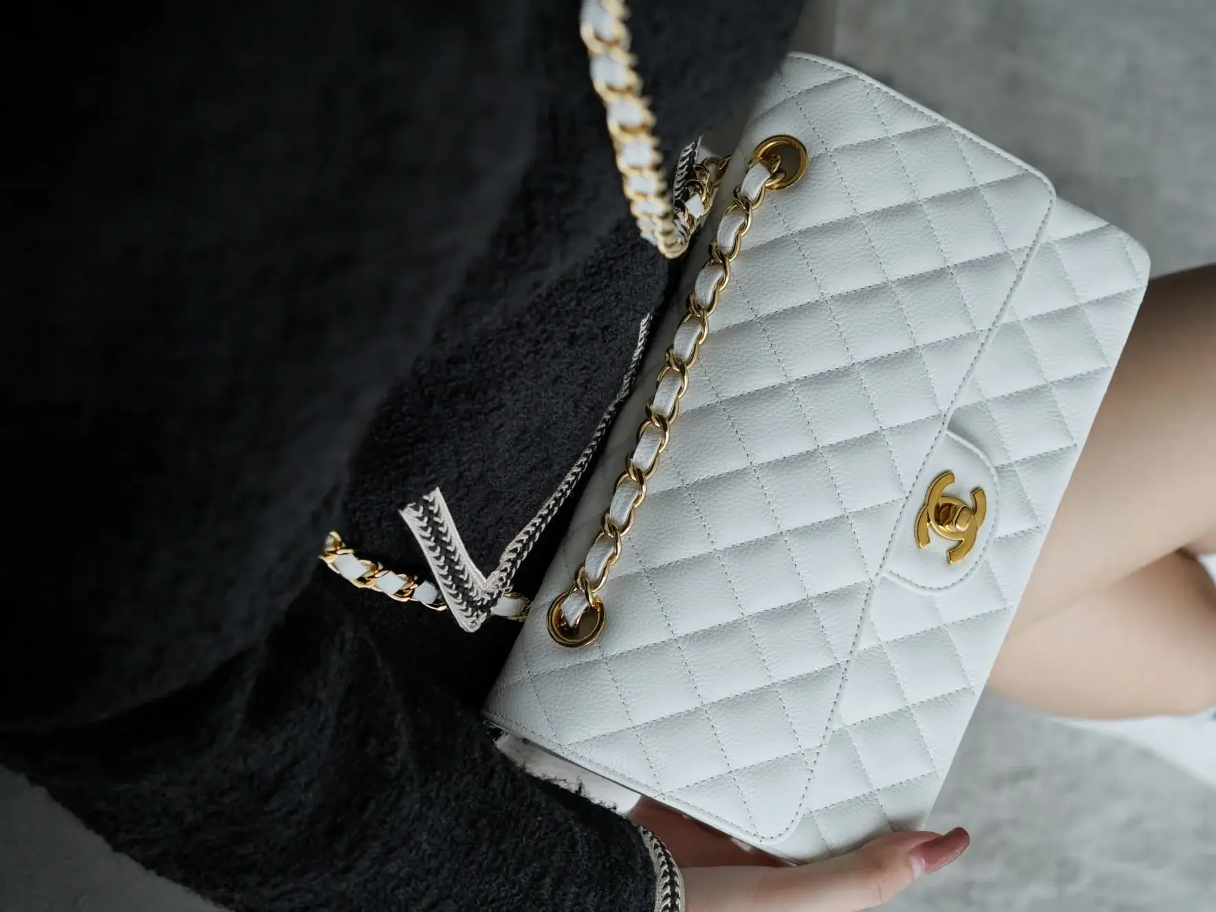 CC CF25 Classic flap bag Caviar leather - image 3