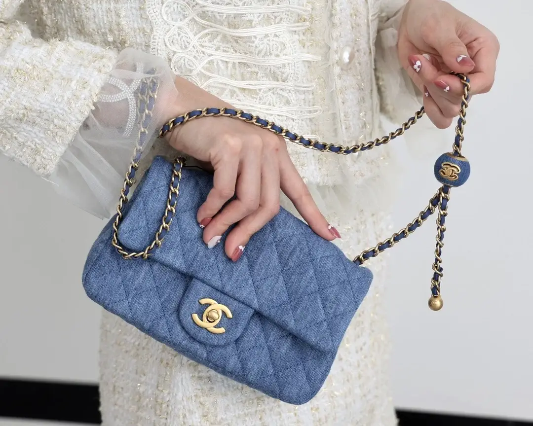 CC Flap Bag CF BAG SIZE: 20 cm - image 3
