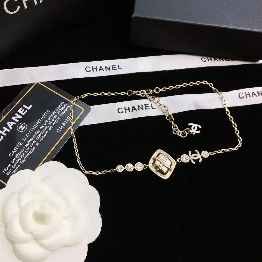 CC Necklace 0027 - image 5