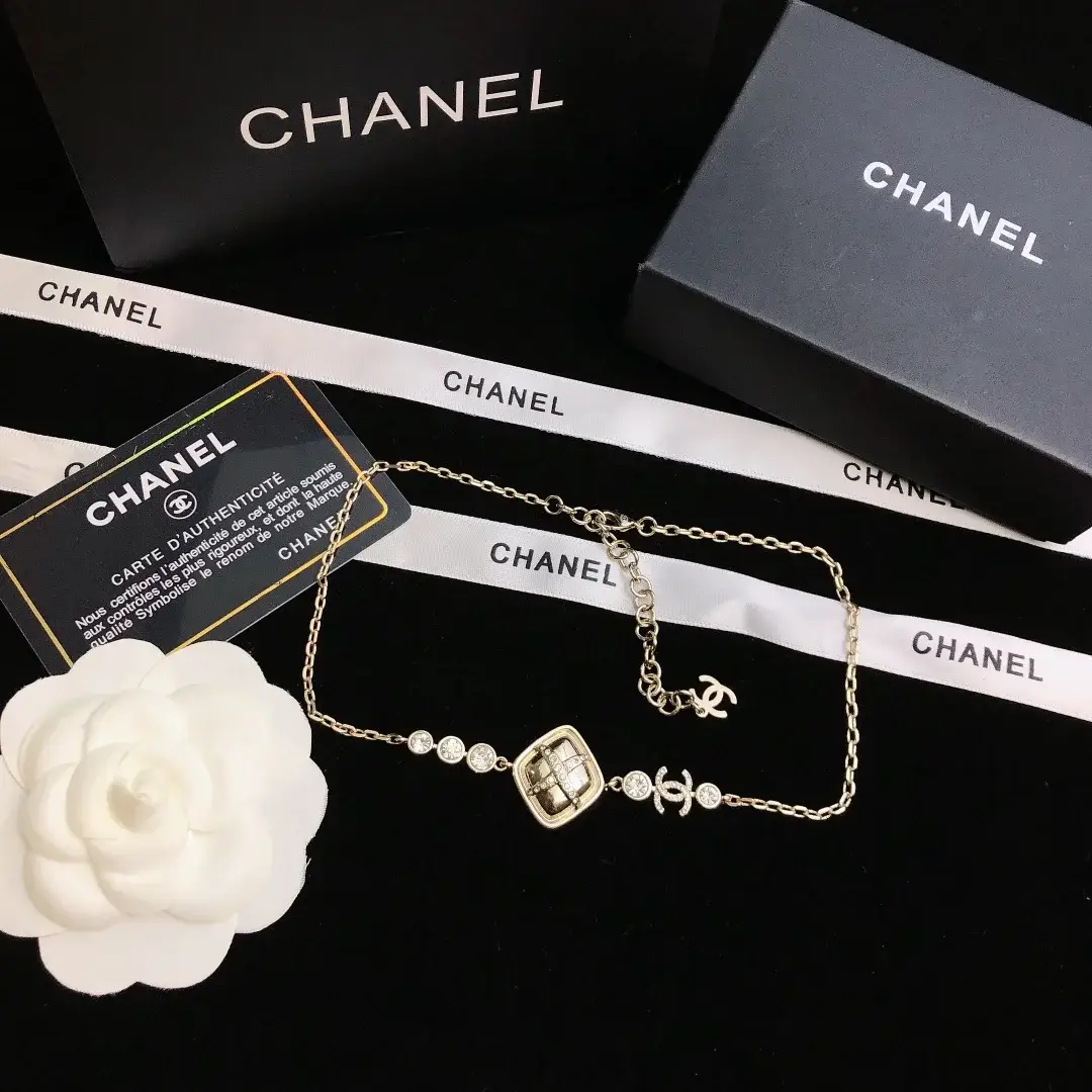 CC Necklace 0027 - image 7