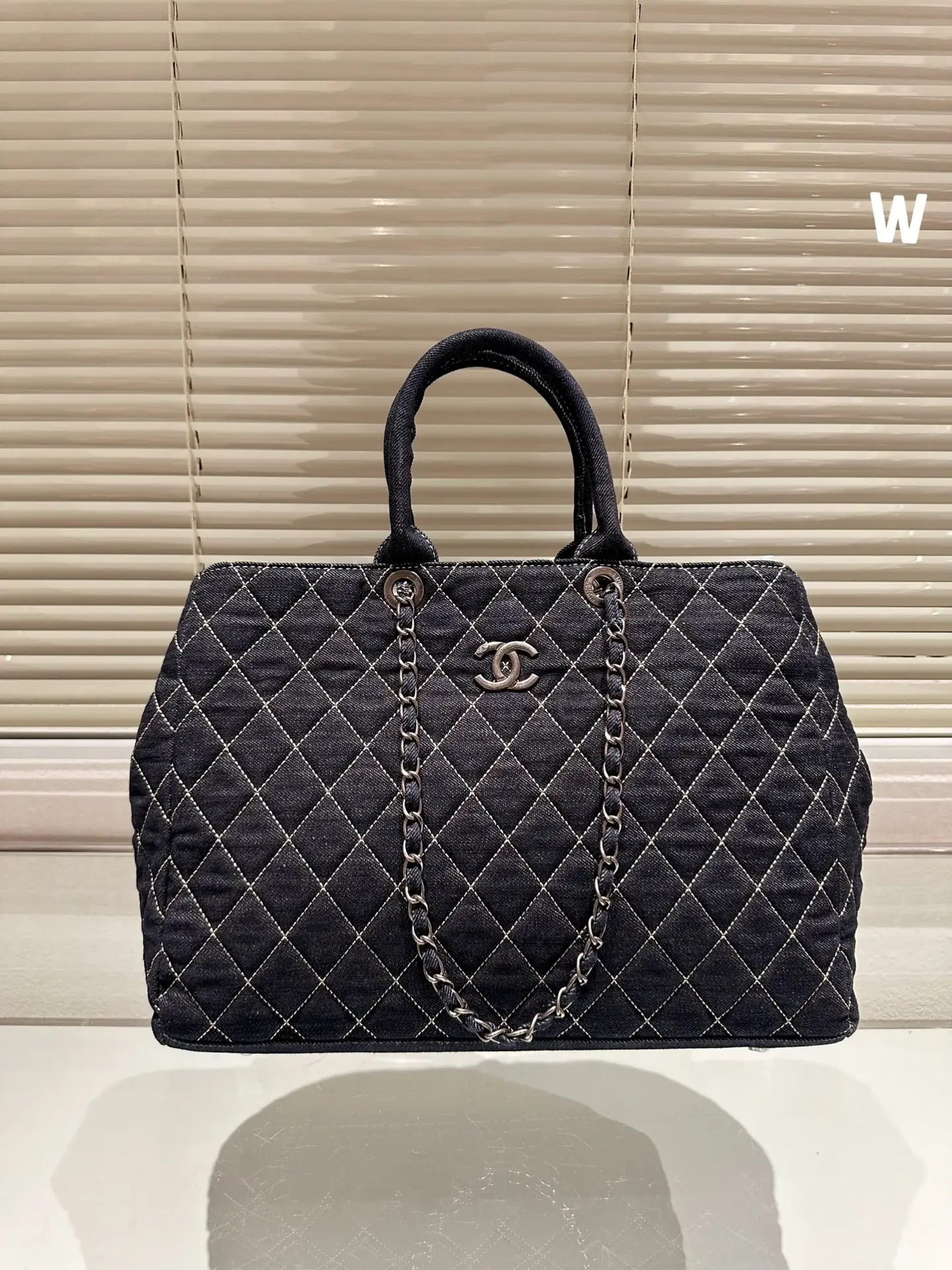 CC Vintage tote bag size 39 * 28cm - image 1
