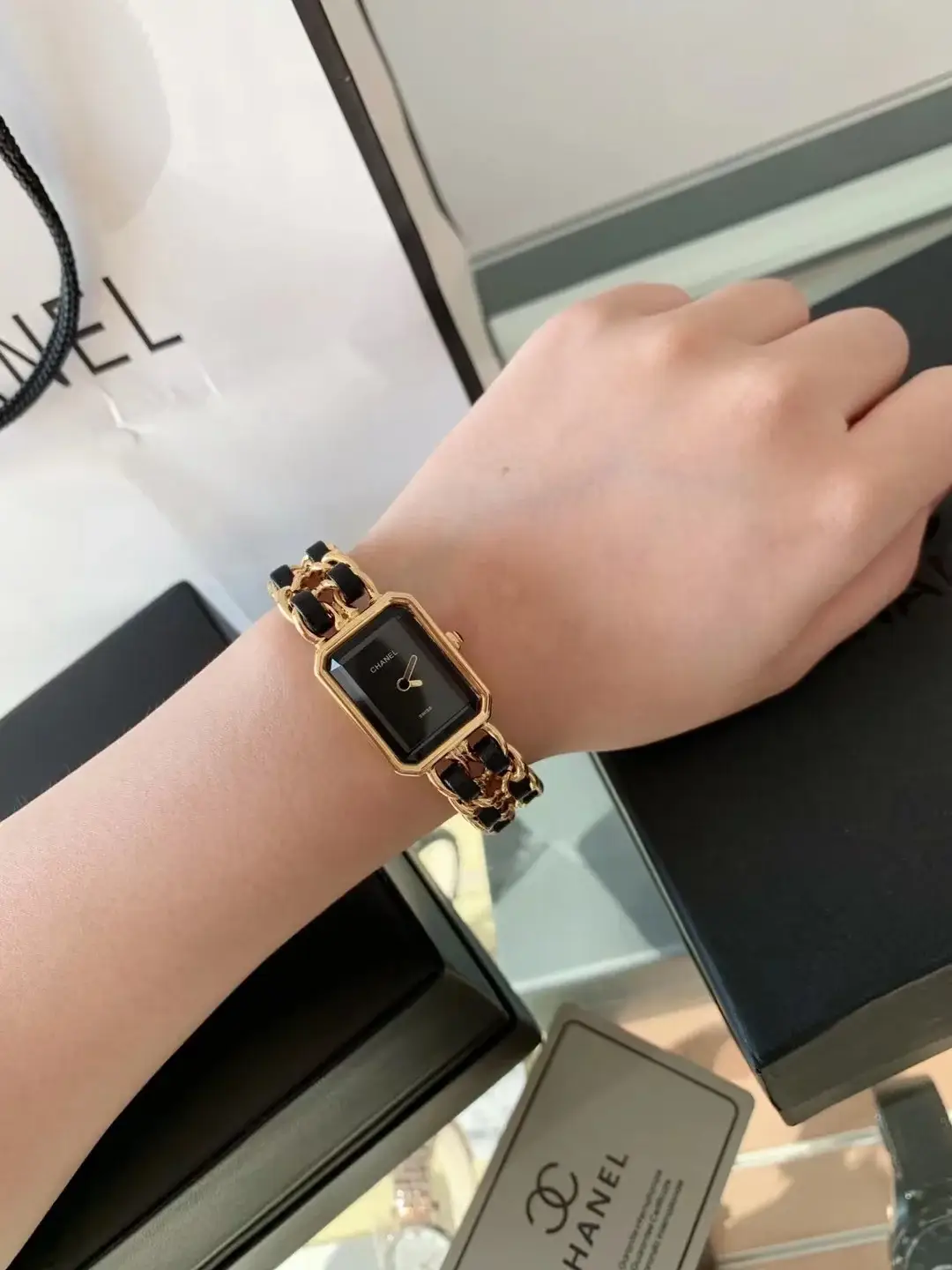 CC new arrival Premiere women watch 26.1X20 mm - image 3