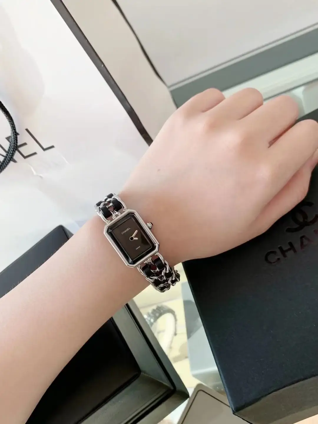 CC new arrival Premiere women watch 26.1X20 mm - image 5