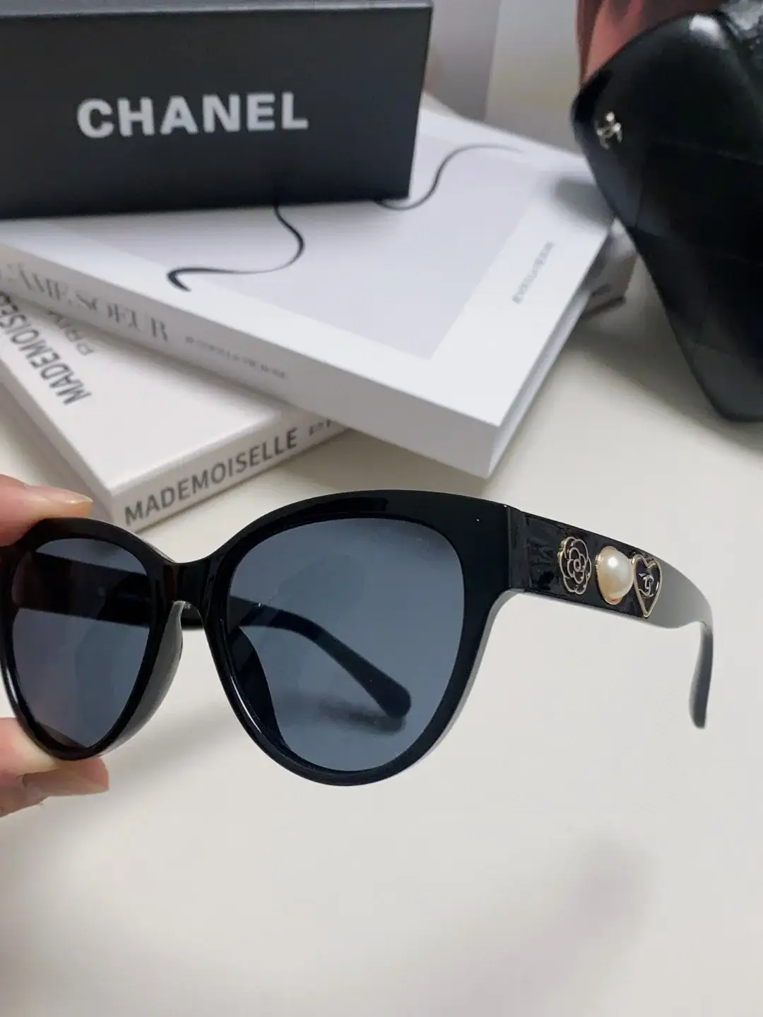 CC new arrival sunglass 004 - image 3