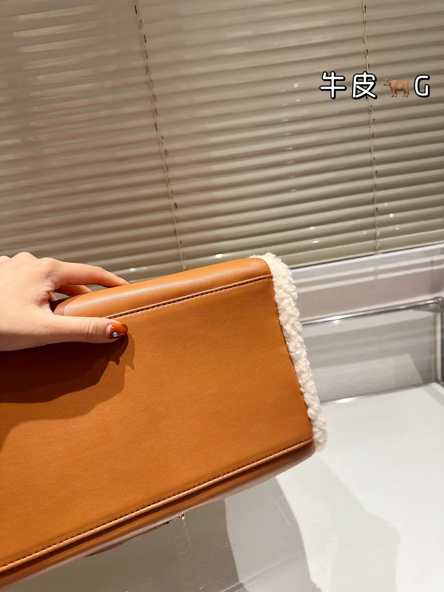 CC new arrival vintage tote bag size: 40*30 cm - image 5