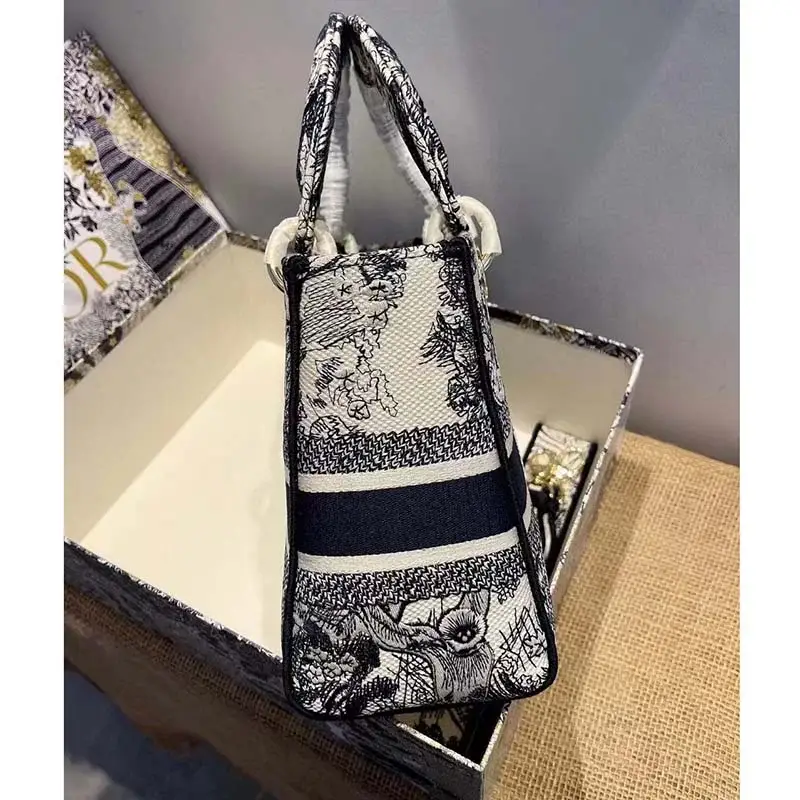 CD Women CD Medium Lady D-Lite Bag Blue Toile De Jouy Embroidery - image 9