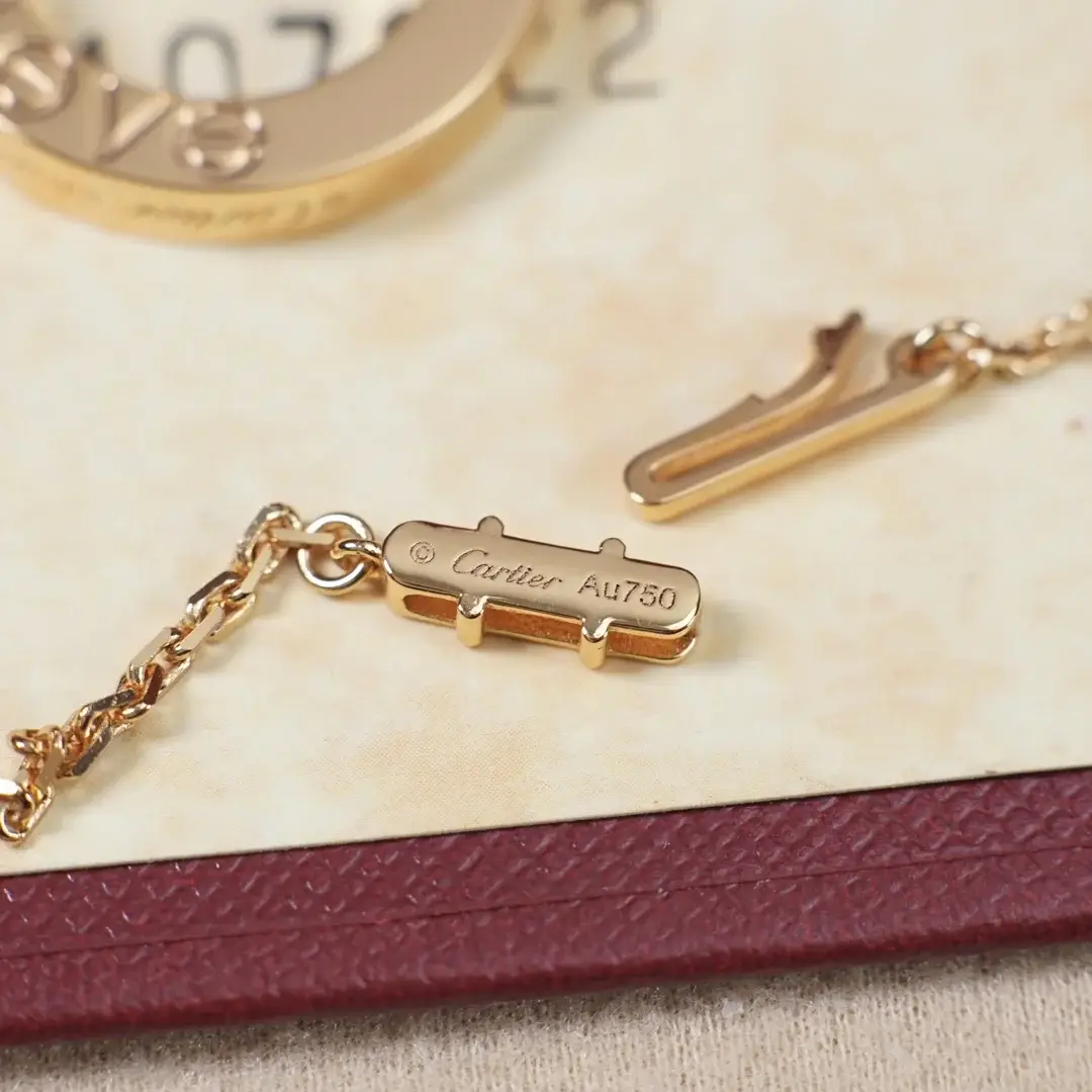 Car Necklace 014 - image 3