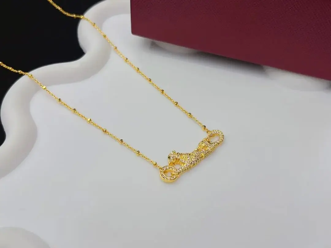 Car Necklace 021 - image 3