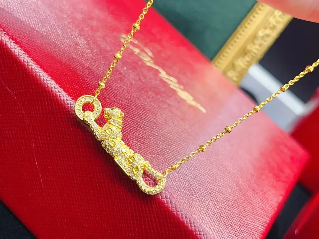 Car Necklace 021 - image 9
