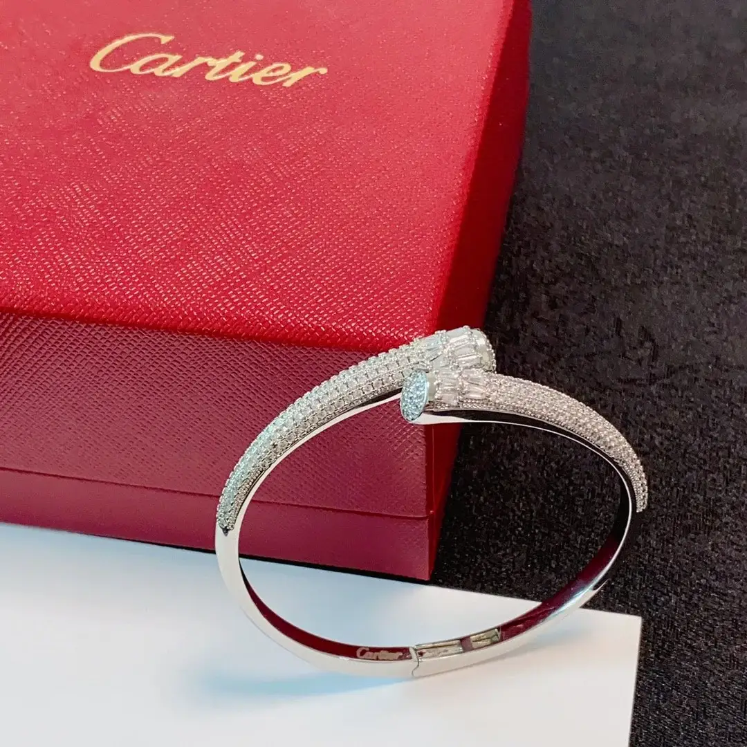Car bracelet 001 - image 6