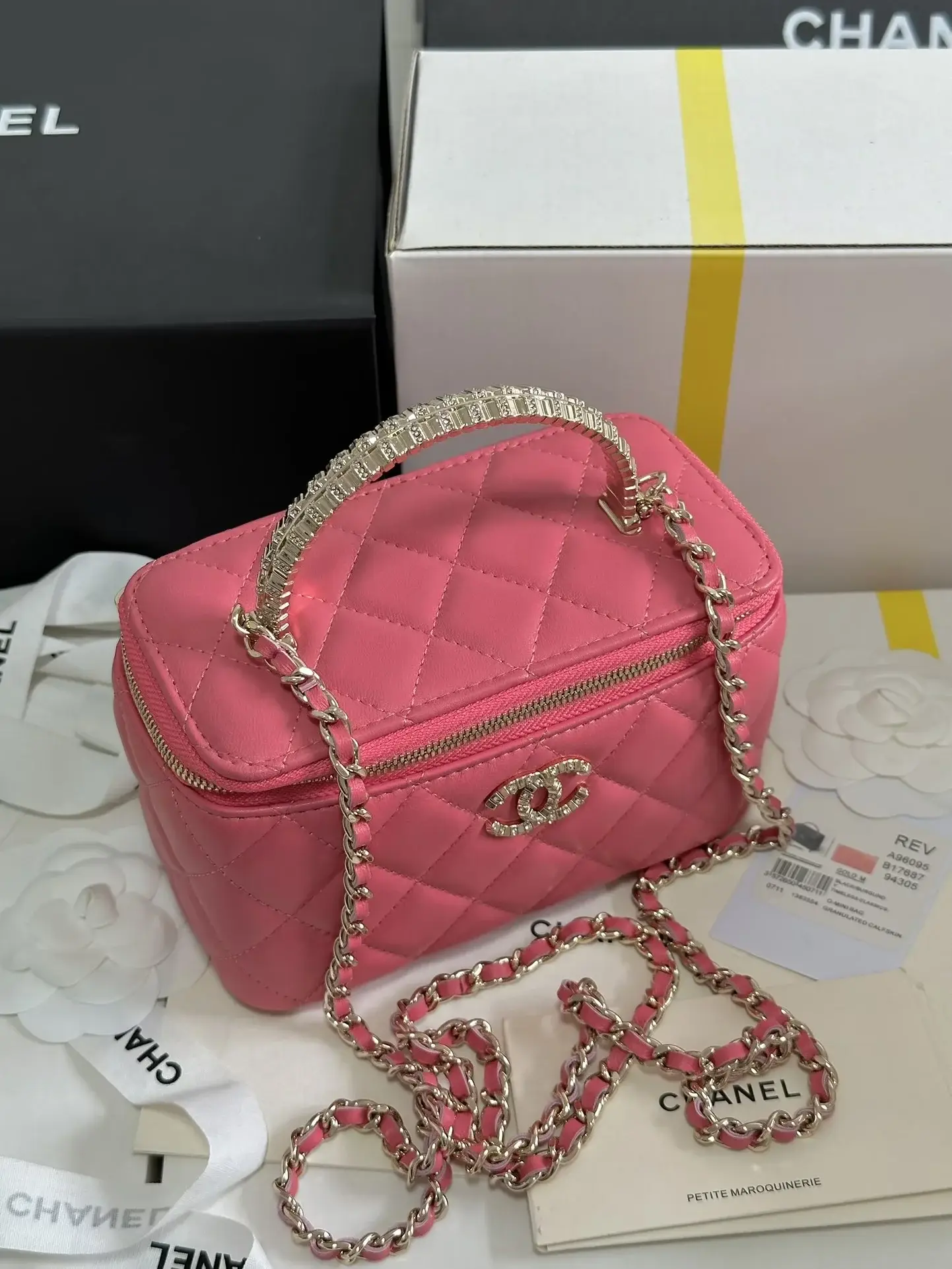 Cc new arrival 24B bucket bag pink - image 11