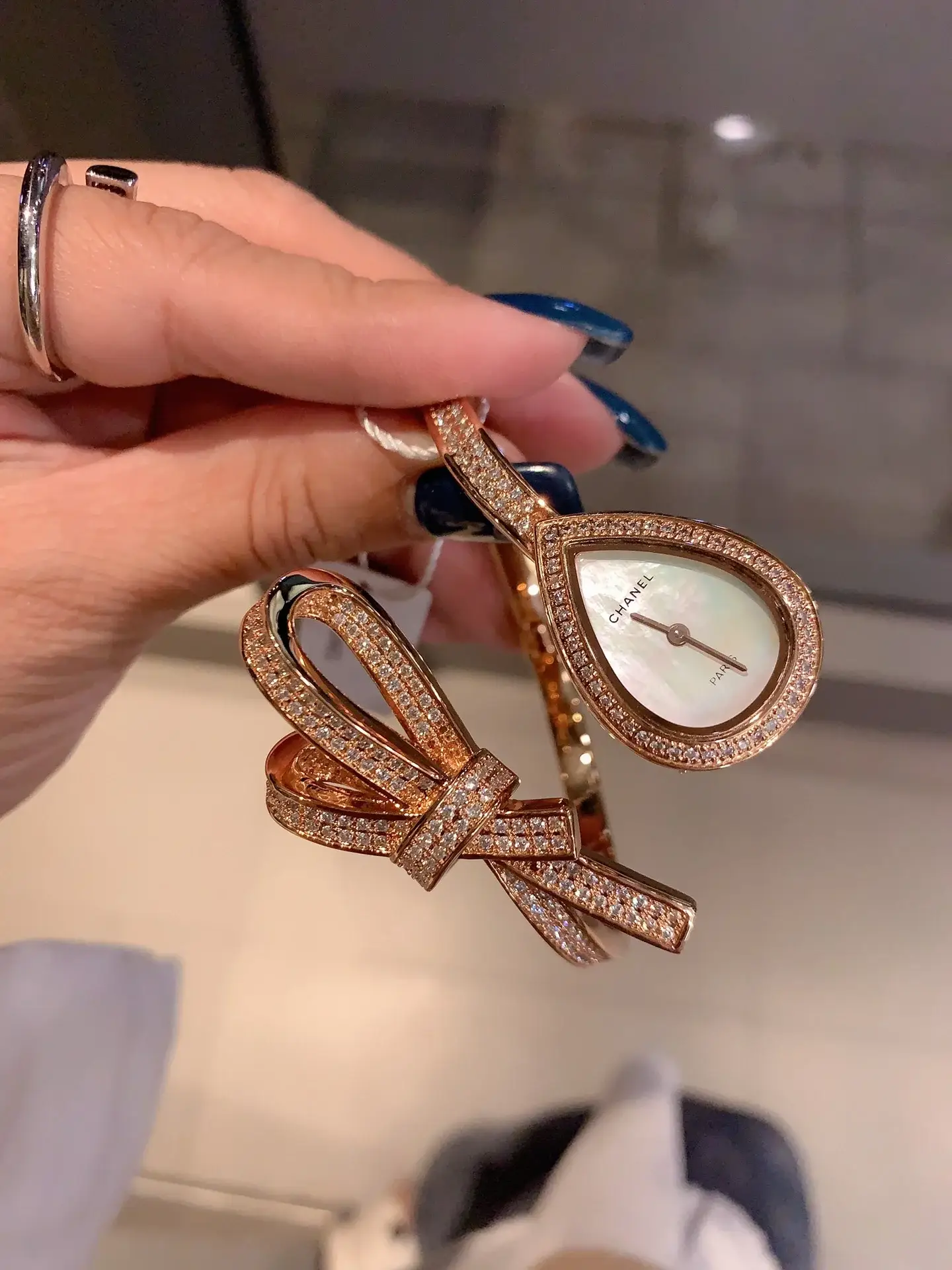 Cc new arrival women Ruban watches - image 12