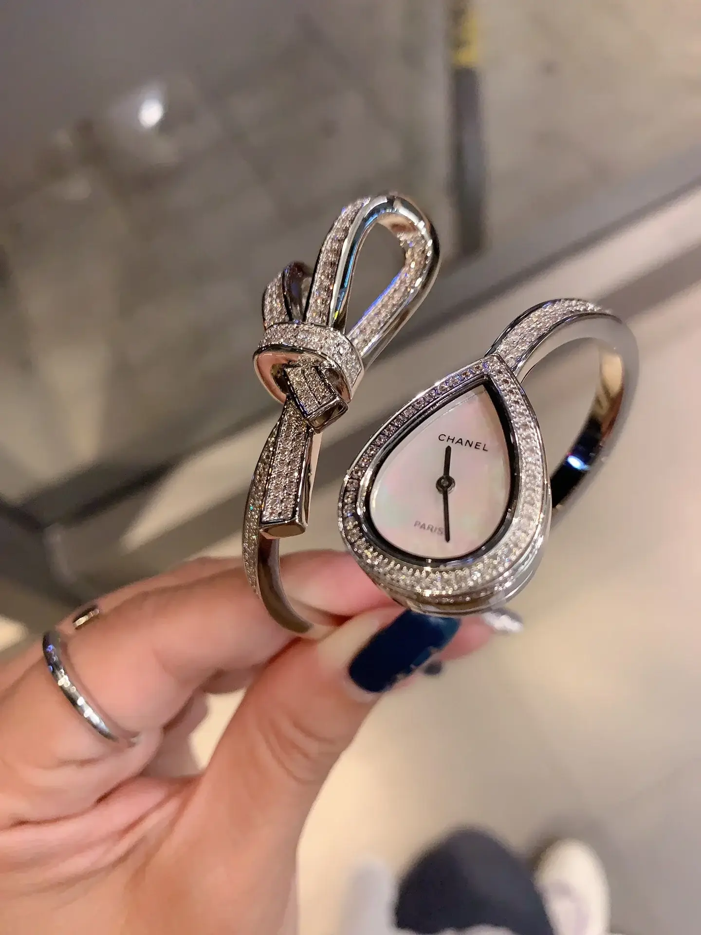 Cc new arrival women Ruban watches - image 4