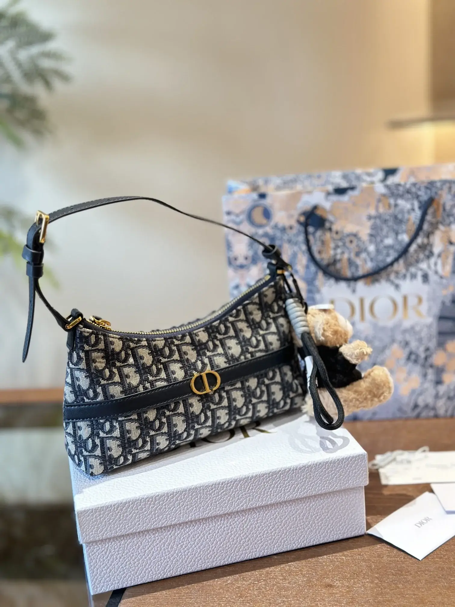 D 2025 new arrilval hobo bag size: 23 cm - image 9