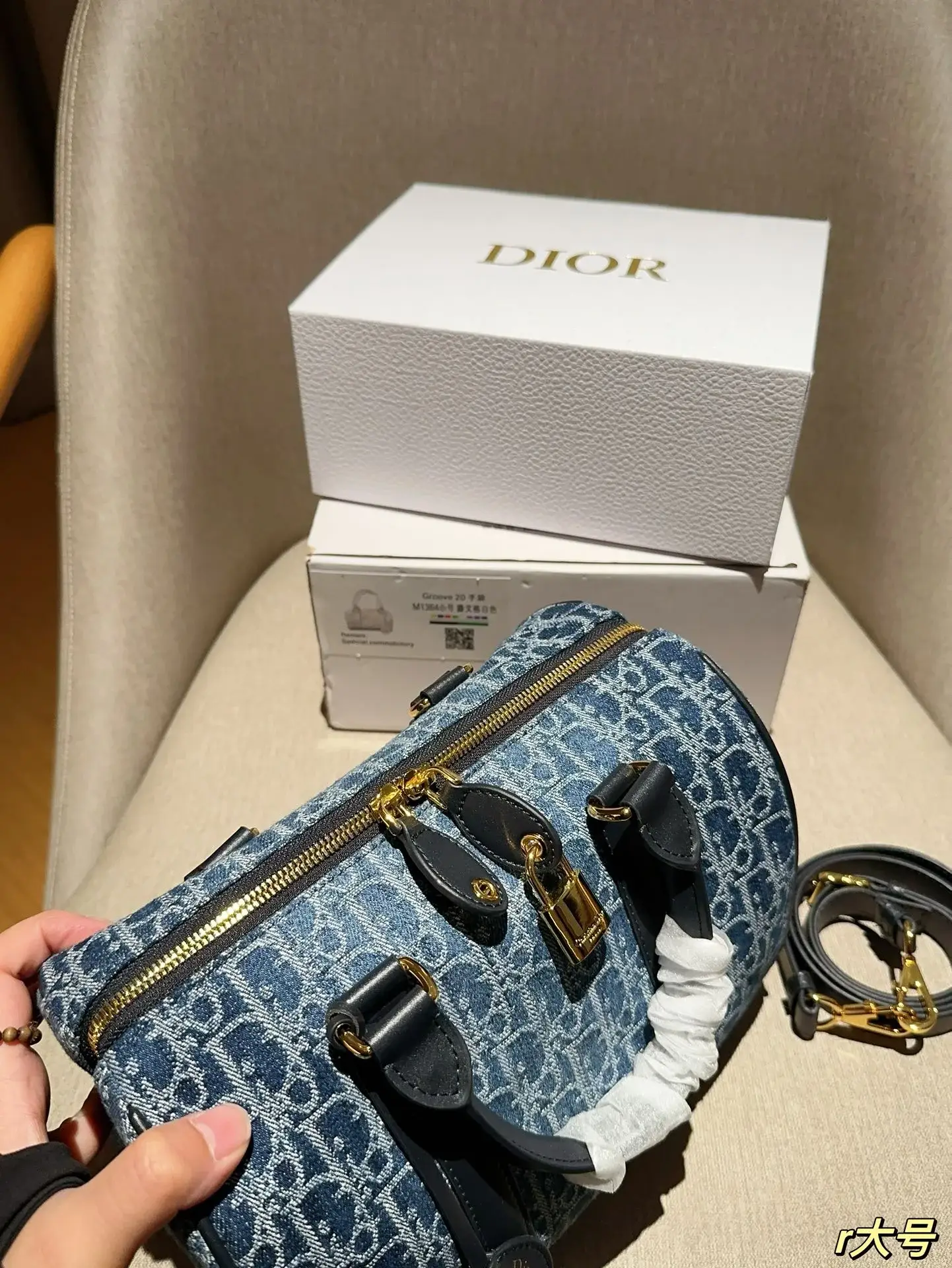 D Groove 20Denim Oblique denim bag - image 2