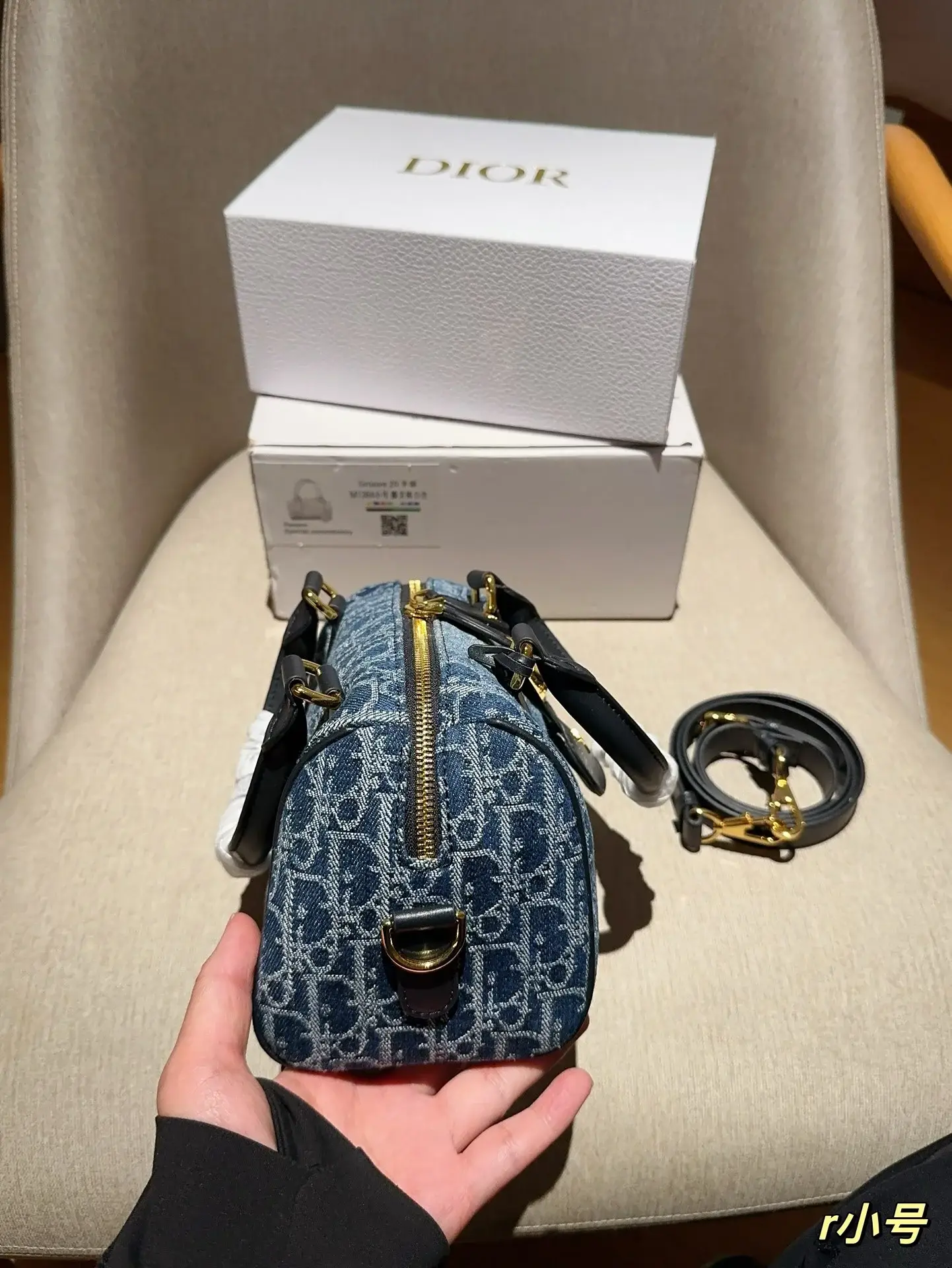 D Groove 20Denim Oblique denim bag - image 7