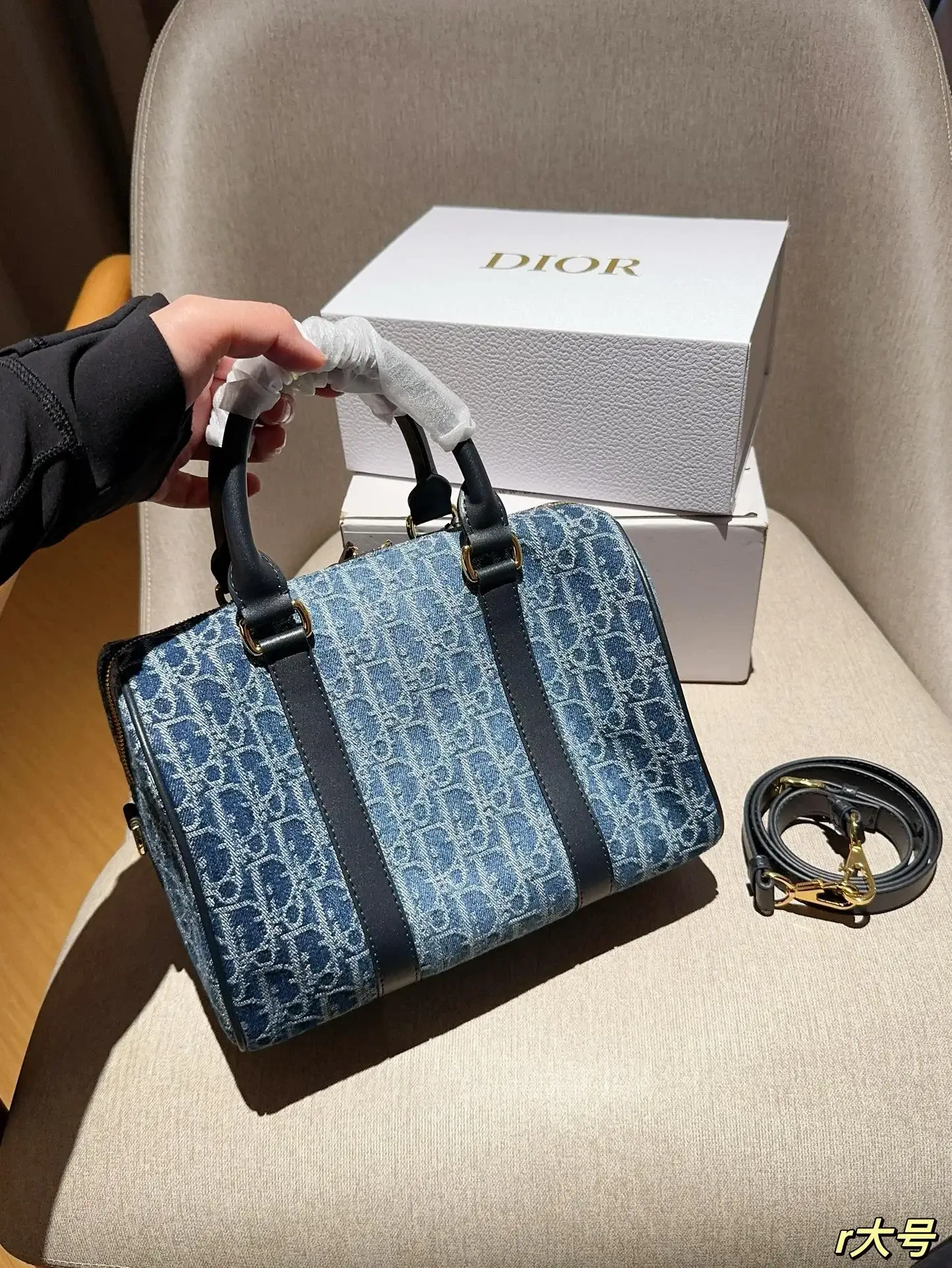 D Groove 20Denim Oblique denim bag - image 9