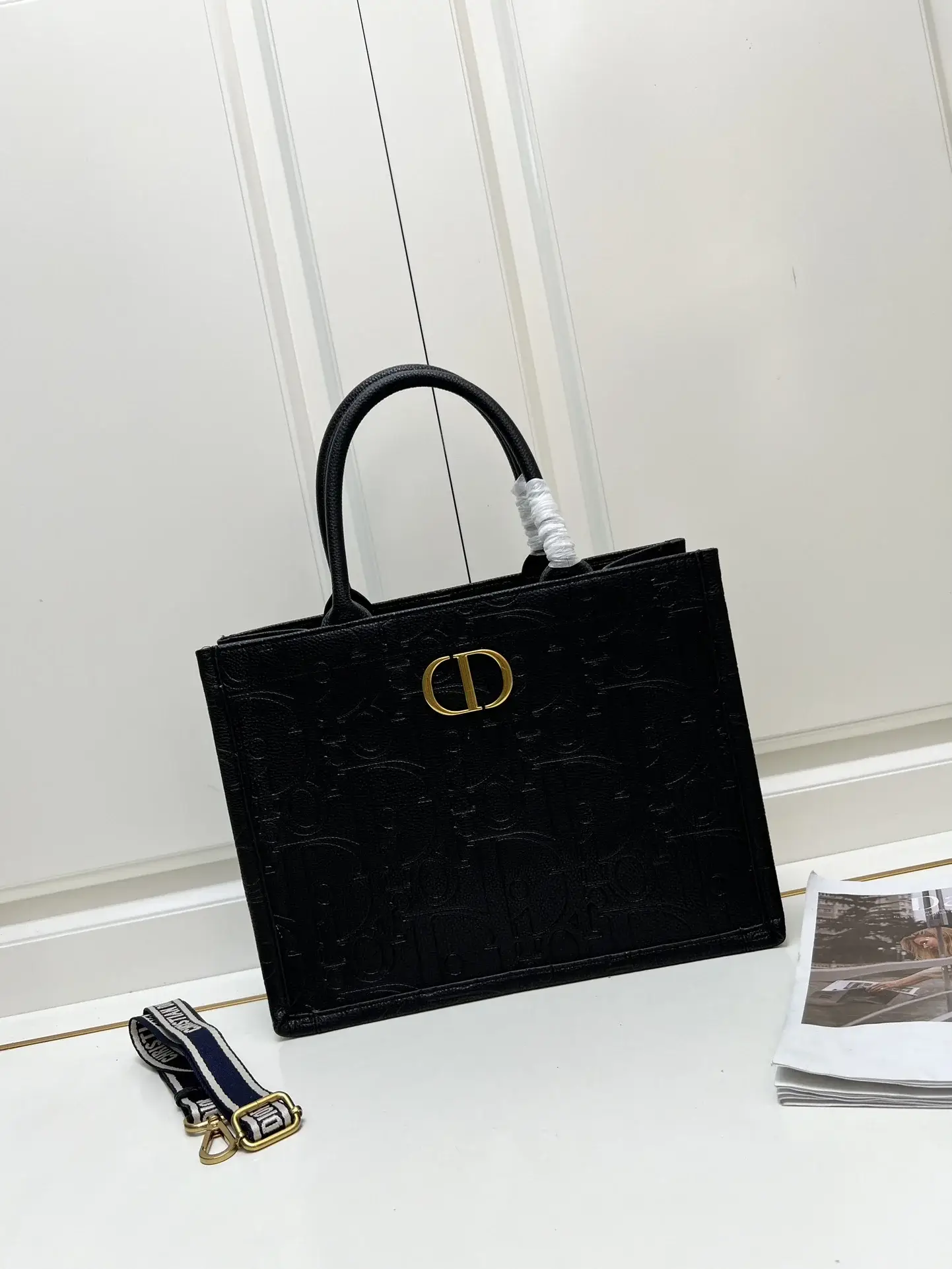 D new arrival book tote bag size: 36.5*28*17.5cm top quality - image 9