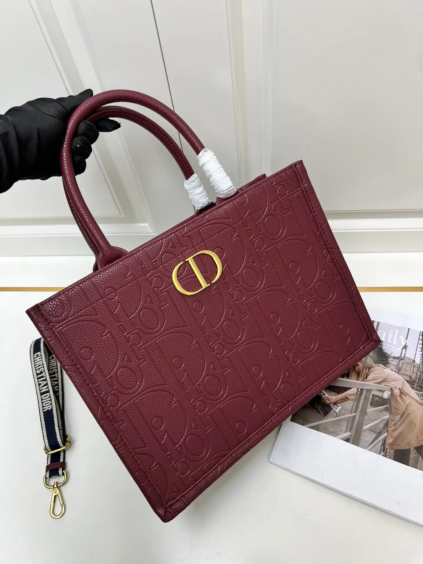 D new arrival book tote bag size: 36.5*28*17.5cm top quality - image 1