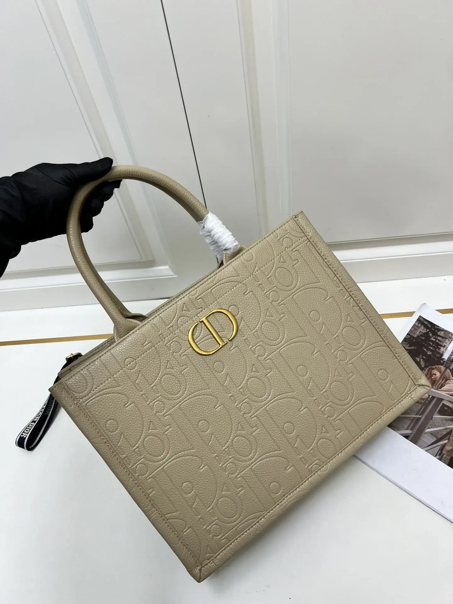 D new arrival book tote bag size: 36.5*28*17.5cm top quality - image 2