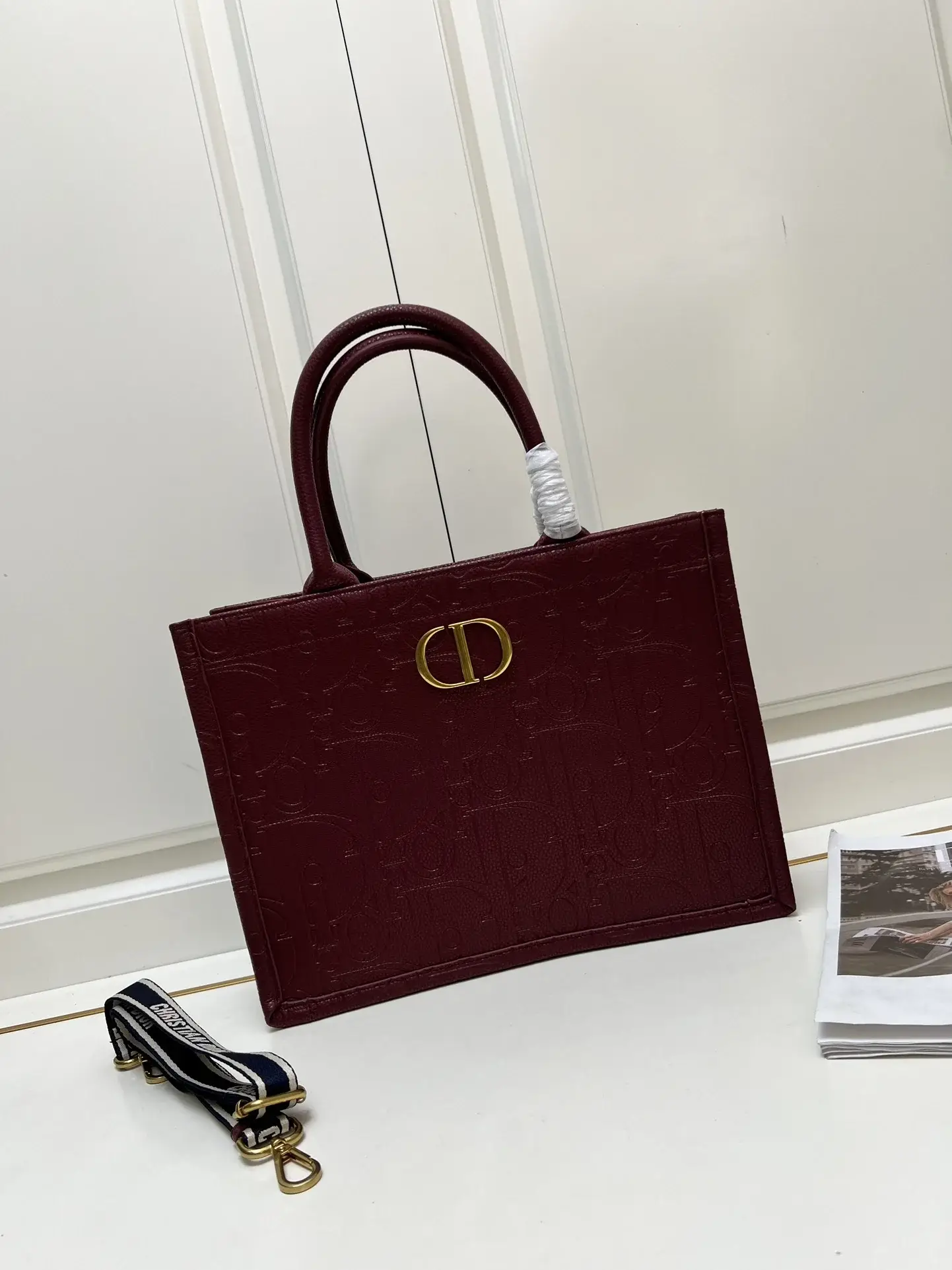 D new arrival book tote bag size: 36.5*28*17.5cm top quality - image 15