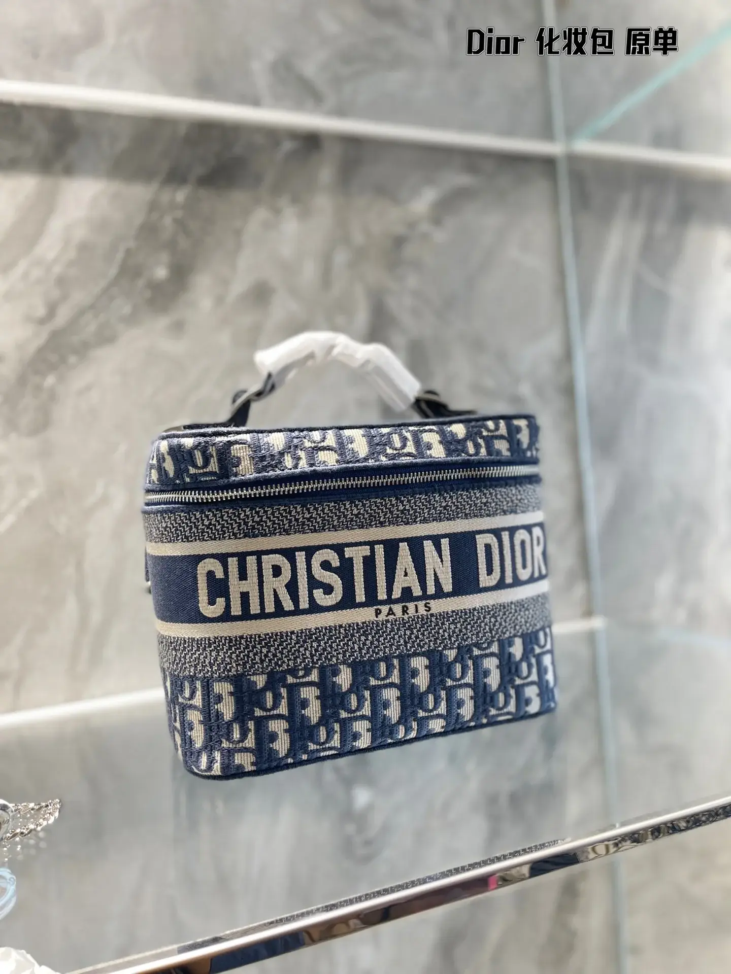 D new arrival bucket bag size;25*15*14cm - image 11