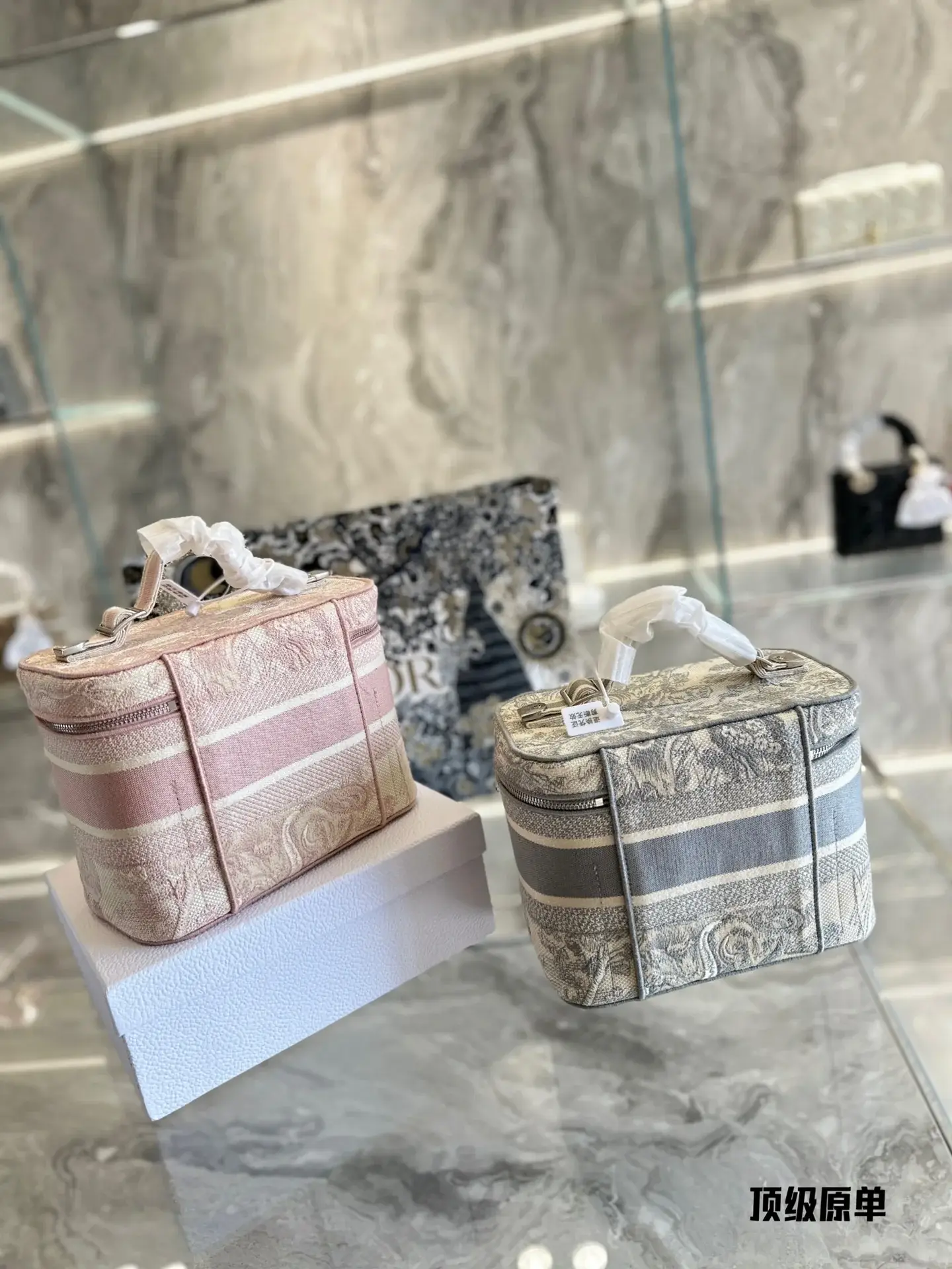D new arrival bucket bag size;25*15*14cm - image 8
