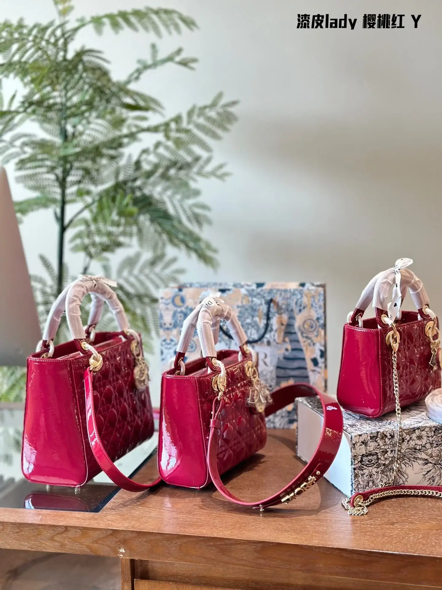 D new arrival red lady bag - image 8