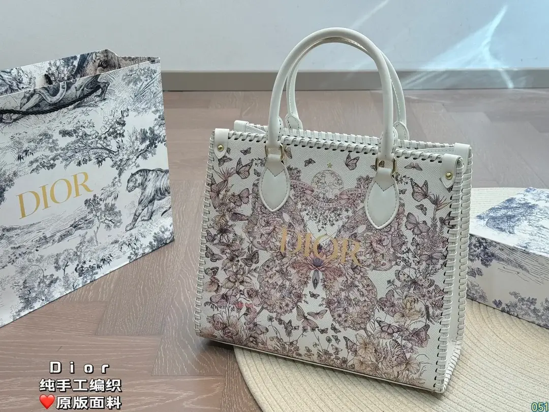 D new arrival tote bag size: 32 * 28 cm - image 2