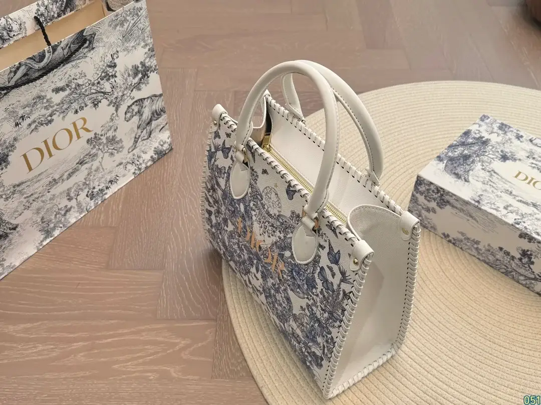 D new arrival tote bag size: 32 * 28 cm - image 6