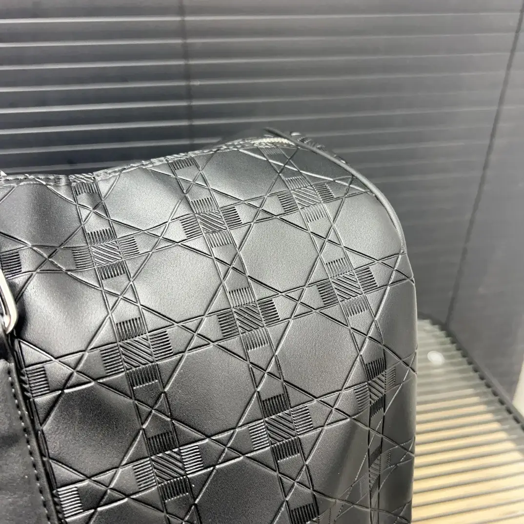 D new arrival travel bag size: 50*28 cm - image 6