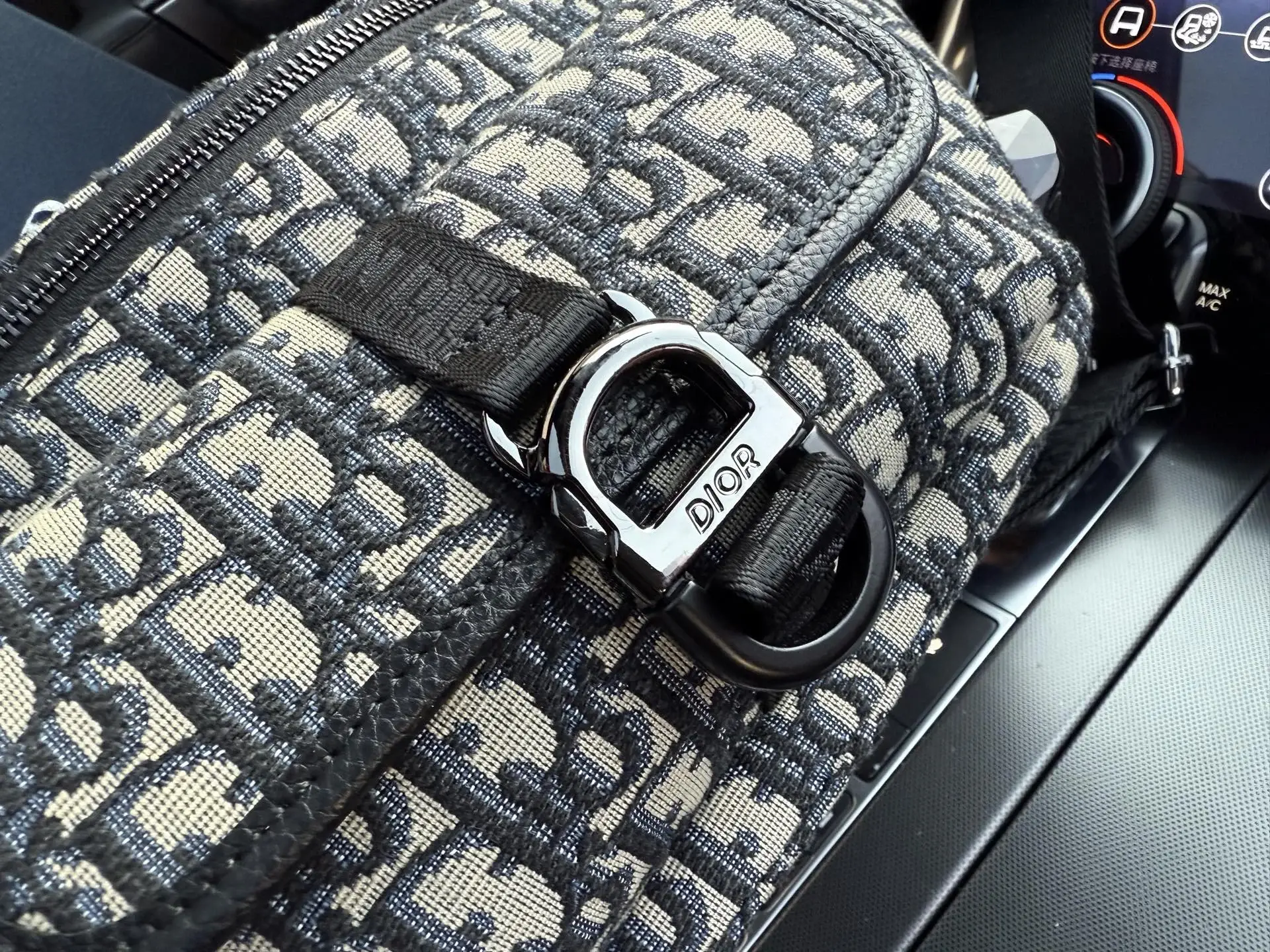 D new arrival waist bag bag size: 39*17cm - image 7