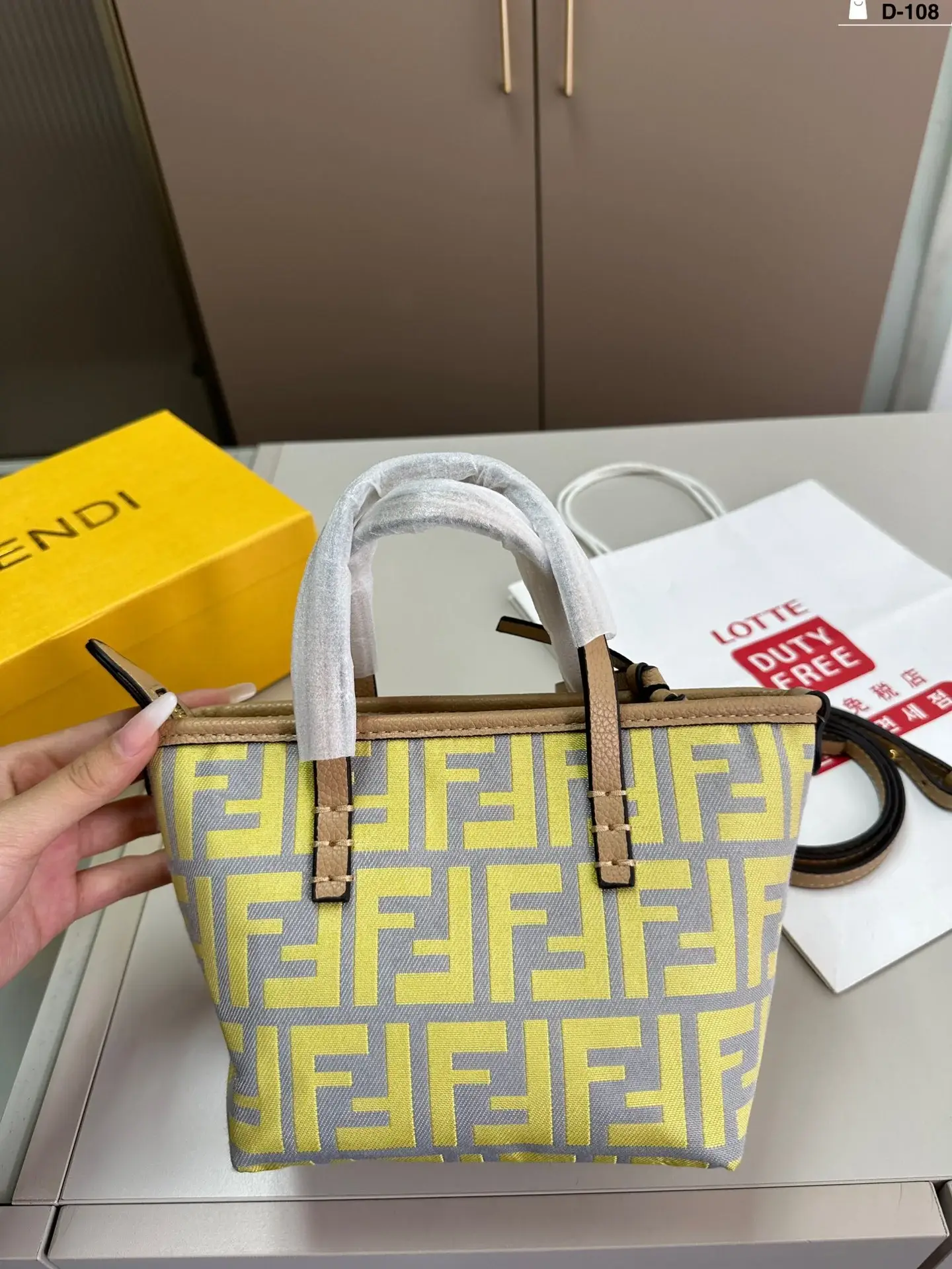 FEN Origami new arrival tote bag size:18*11*15 cm - image 6