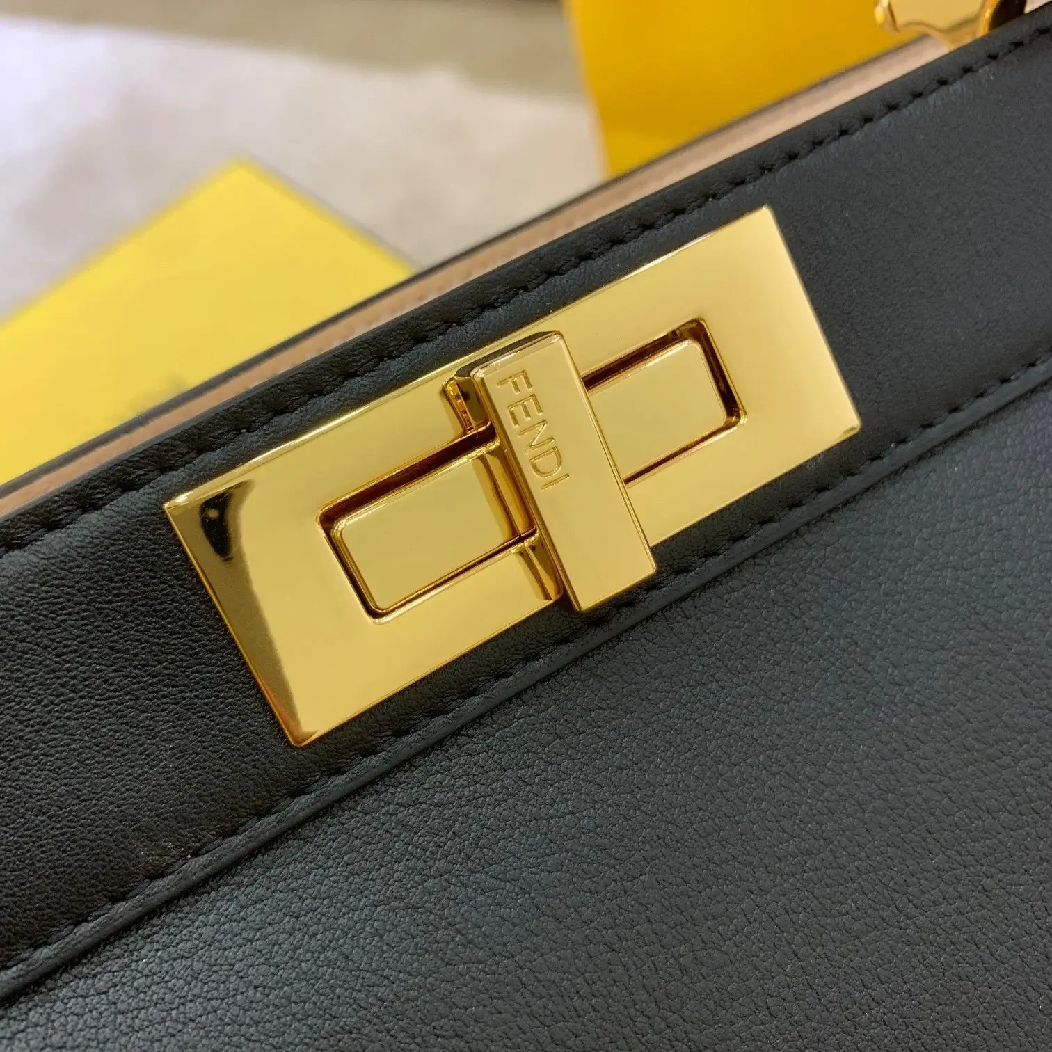 Fd Peekaboo  Small iseeu Bag - image 3