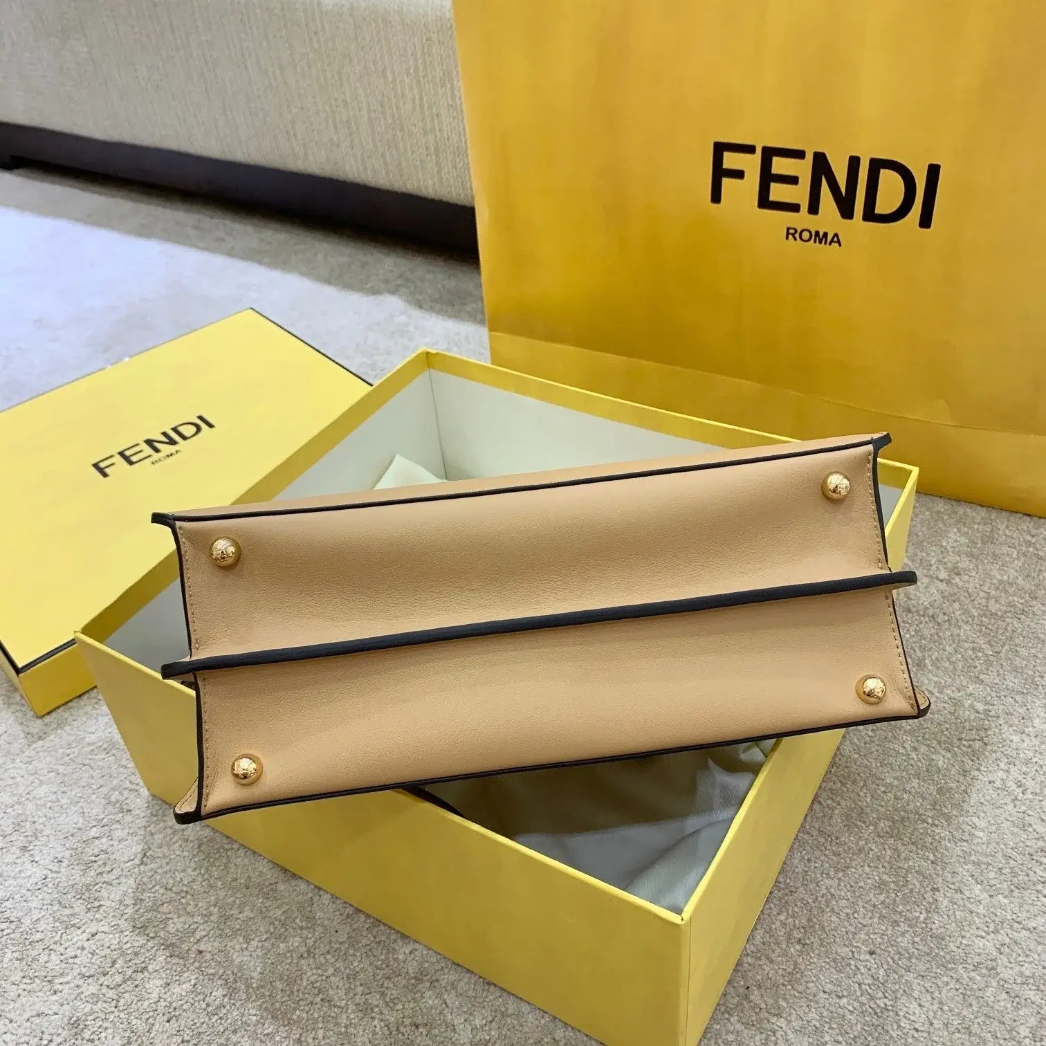 Fd Peekaboo  Small iseeu Bag - image 7