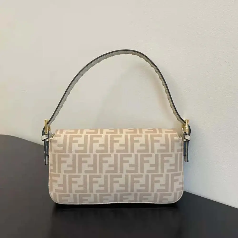 Fd Women Medium Baguette 1997 Beige FF Wool Bag - image 5