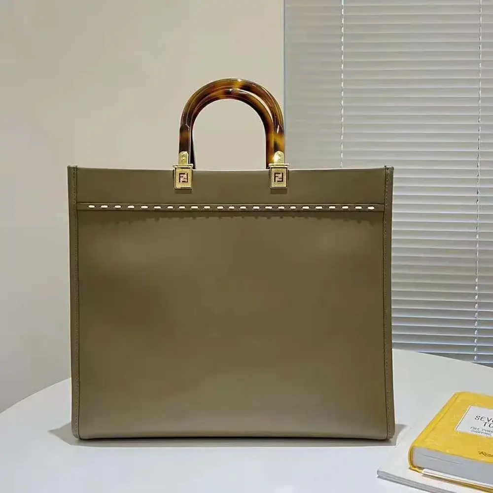 Fd Women Sunshine Medium Gray Leather and Elaphe Shopper - image 3