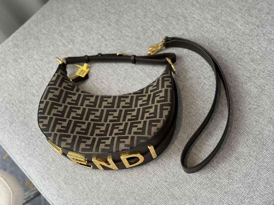 Fen new arrival bag size：28*16cm - image 7