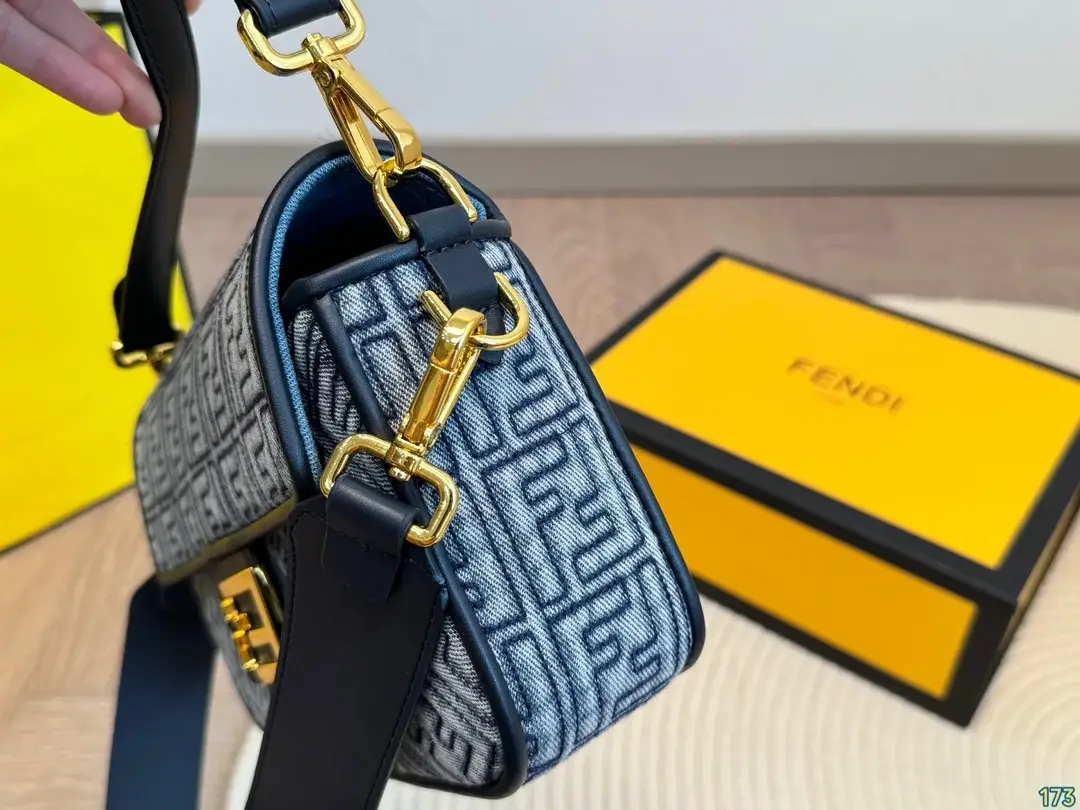 Fen new arrival bag size: 25 * 14 cm - image 2