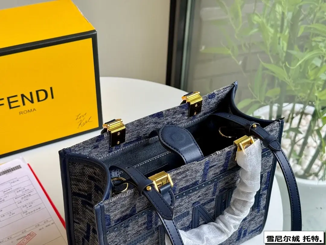 Fen new arrival tote bag 03 size: 25 cm - image 5