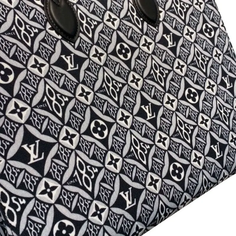 L Denim Onthego M57207 GM - image 2
