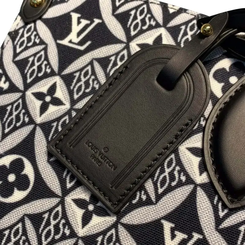 L Denim Onthego M57207 GM - image 3