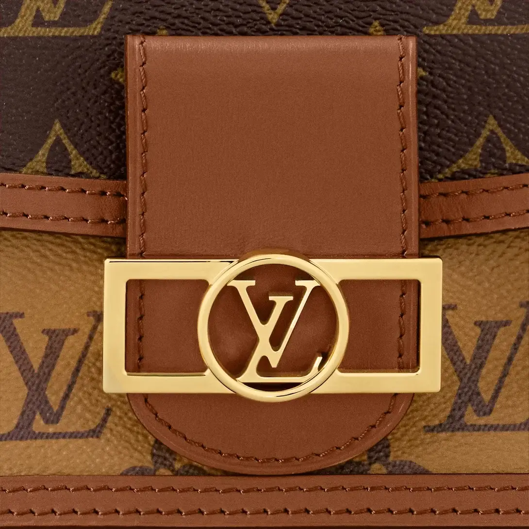 L Portefeuille Dauphine Chain wallet on shoulder Bag M68746 - image 4