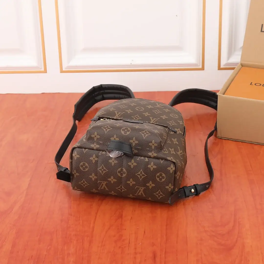 Louis MONOGRAM BACKPACK women backpack bag size 22*29*16 cm - image 6