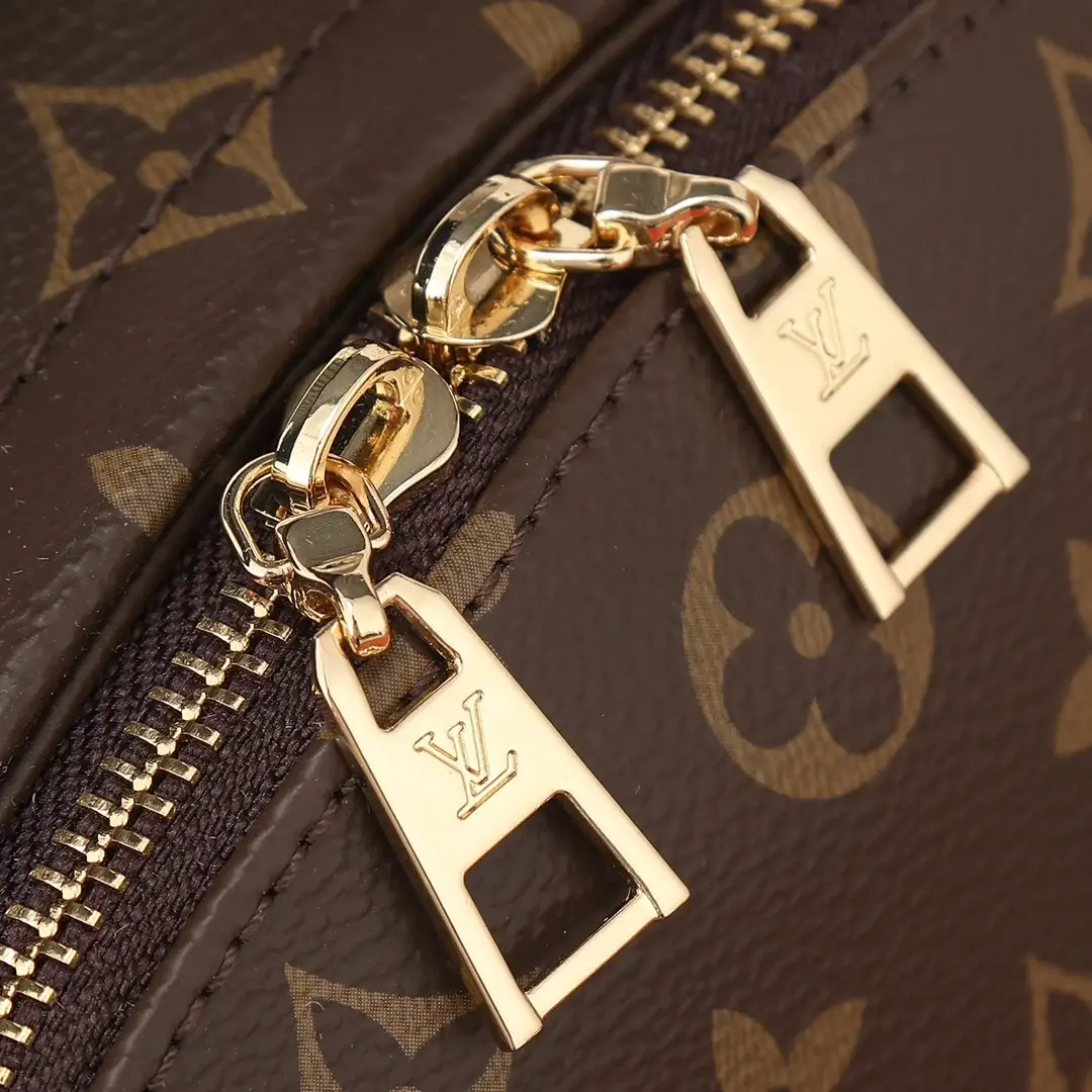 Louis MONOGRAM BACKPACK women backpack bag size : 28*33*16 cm - image 9
