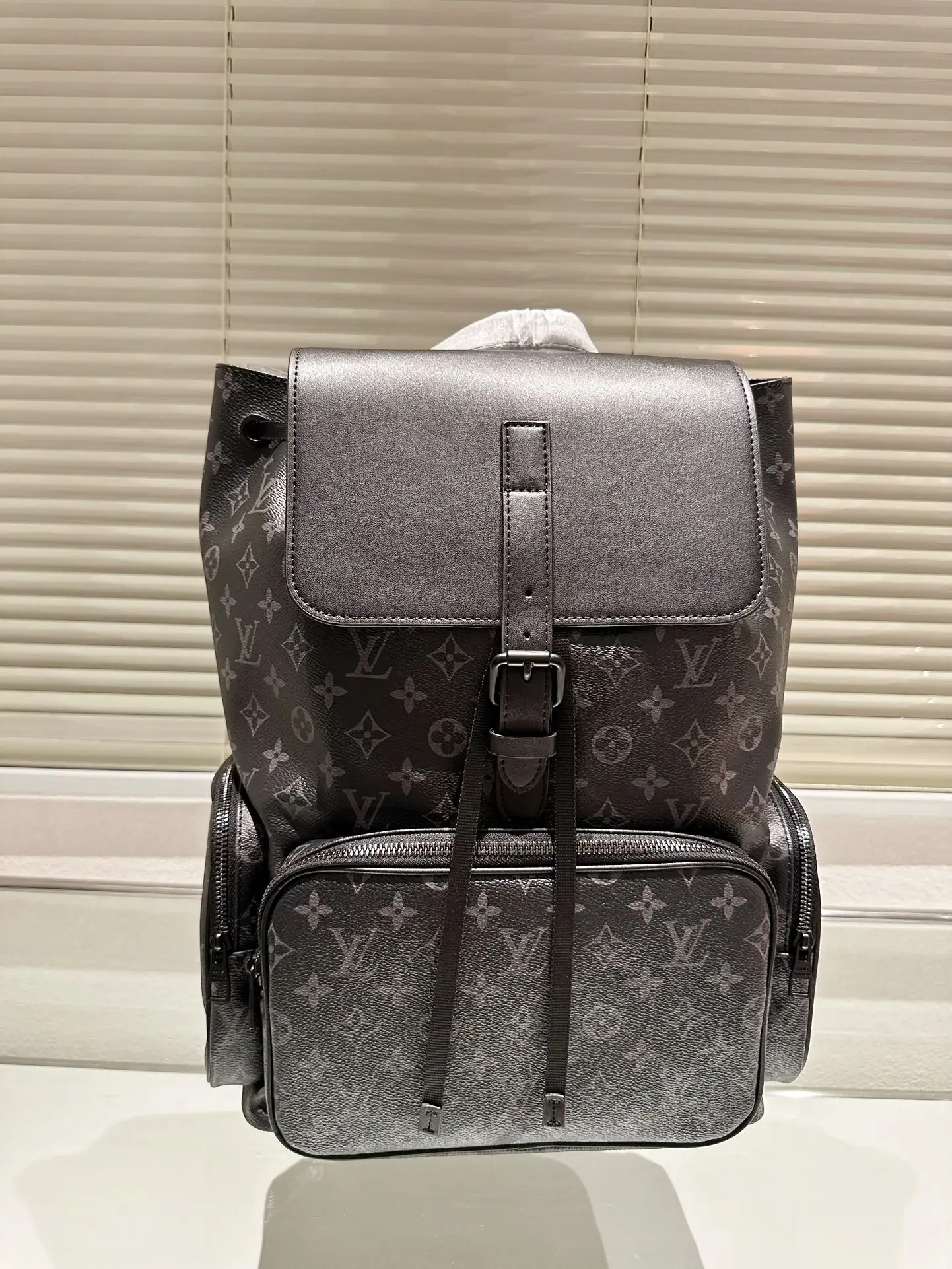 Louis Petite Malle Monogram backpack bag size : 37*45 cm - image 7