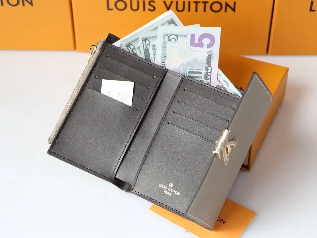 Louis new arrival Capucines wallet size : 13.5*9.5*1.5cm - image 13