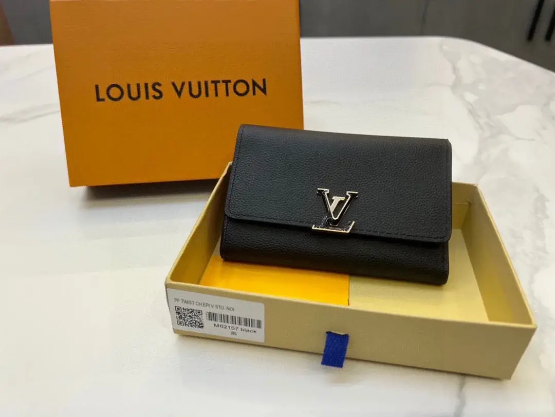 Louis new arrival Capucines wallet size : 13.5*9.5*1.5cm - image 2