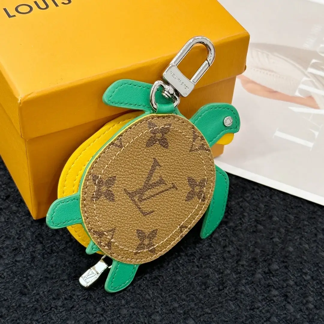 Louis new arrival Turtle Pouch key wallet - image 11
